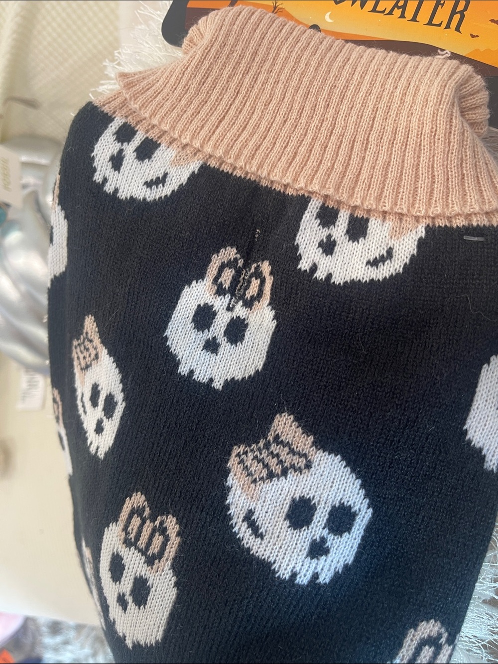 Pet sweater 💀💀 - Black Skull Knit with Tan Trim - Picture 3 of 4
